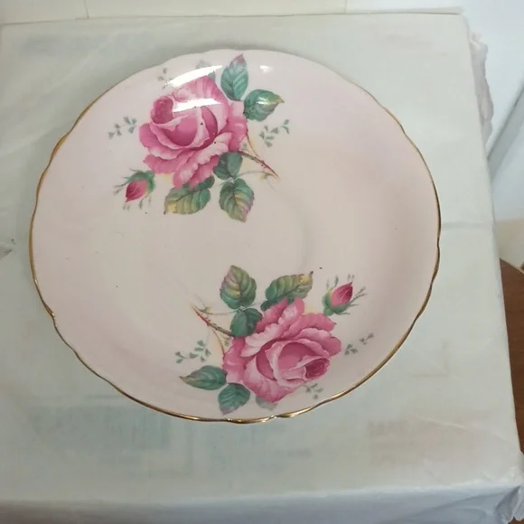 Vintage PARAGON Fine Bone China Tea Cup And Saucer - Picture 2 of 4